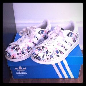 Worn a few times still in good condition